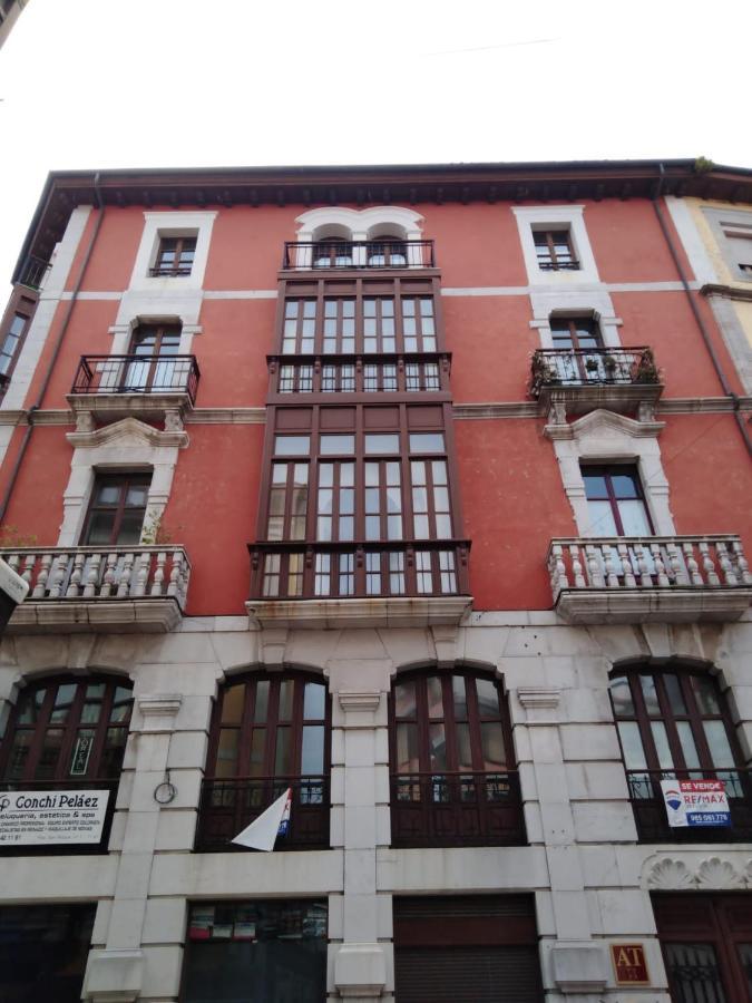 Appartamento Apartamento Historico Llanes Esterno foto
